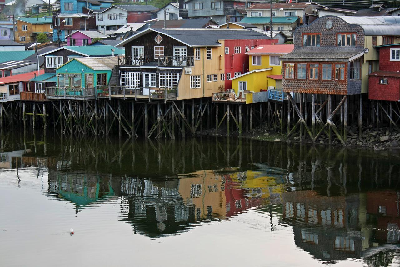 Hostal Plaza Chiloe Castro Extérieur photo